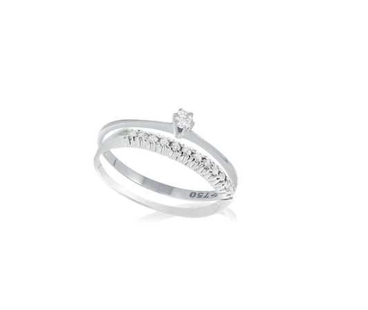 Solitaire Ring in 18k White Gold and Half Diamond Band